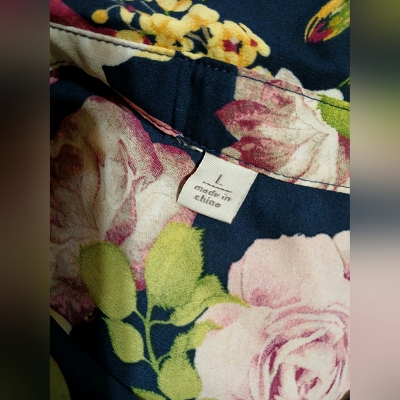 CATO Large Long‎ Sleeved Floral Blouse Asymmetrical Hem - Picture 5 of 6